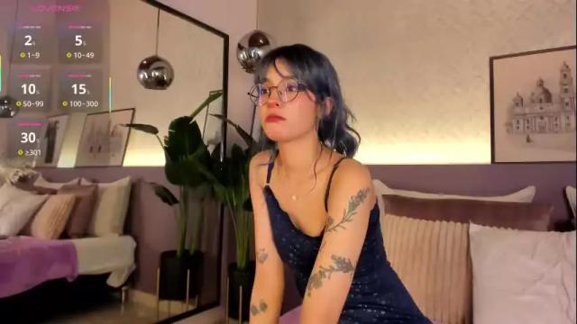 Image 2 of yuqisun Stream on Chaturbate on 1 month ago