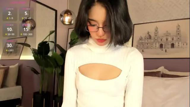 Image 4 of yuqisun Stream on Chaturbate on 1 month ago
