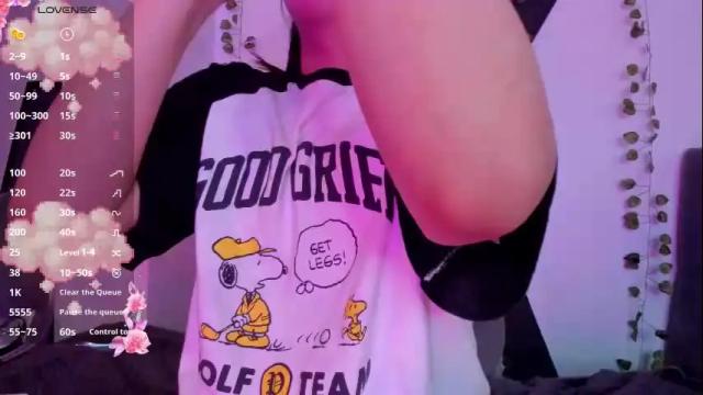 Image 2 of yuri_stars Stream on Chaturbate on 1 month ago