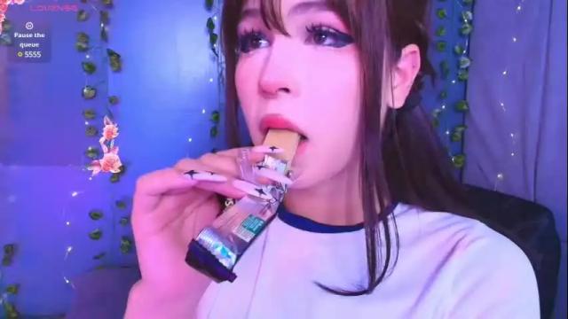 Image 11 of yuri_stars Stream on Chaturbate on 15 days ago