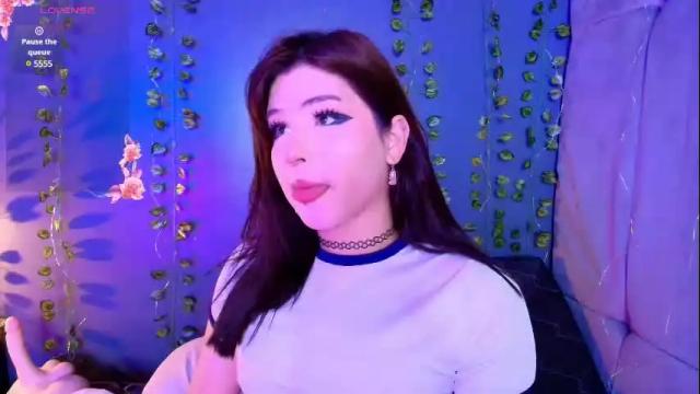 Image 2 of yuri_stars Stream on Chaturbate on 1 month ago