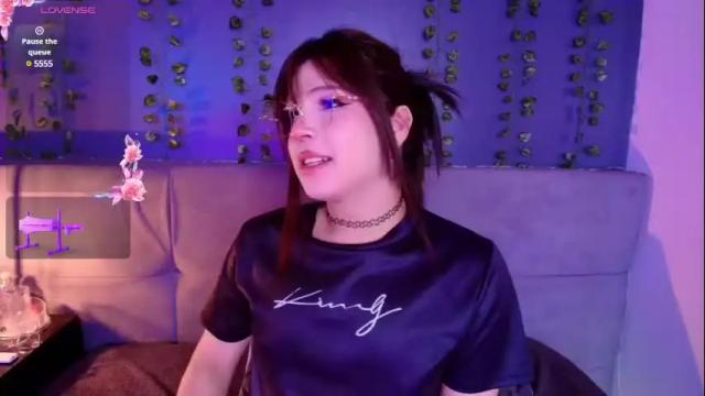 Image 7 of yuri_stars Stream on Chaturbate on 1 month ago