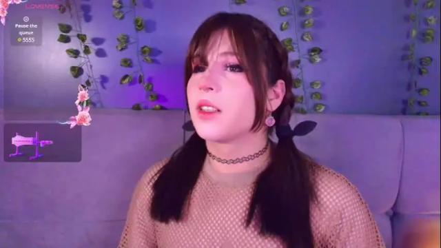 Image 2 of yuri_stars Stream on Chaturbate on 26 days ago