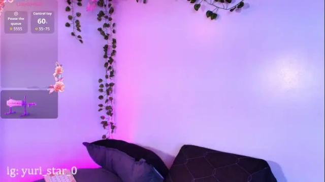 Image 8 of yuri_stars Stream on Chaturbate on 1 month ago