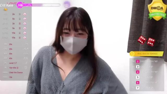Image 4 of yuri_xx Stream on Chaturbate on 19 months ago