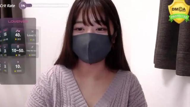 Image 2 of yuri_xx Stream on Chaturbate on 18 months ago