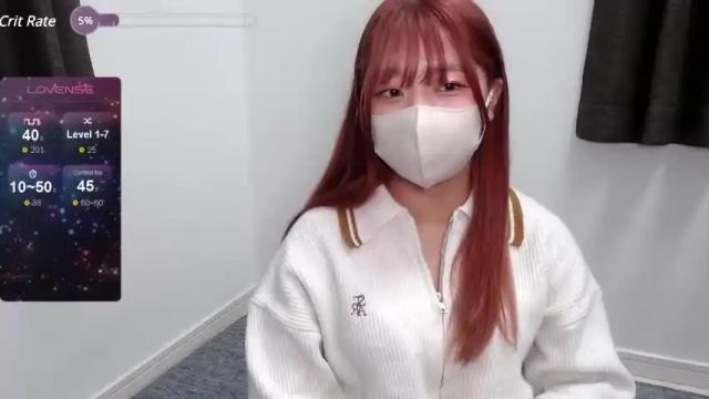 Image 4 of yuri_xx Stream on Chaturbate on 13 months ago