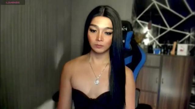 Image 3 of yurinahorny Stream on Chaturbate on 2 months ago