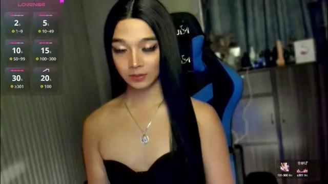 Image 3 of yurinahorny Stream on Chaturbate on 1 month ago