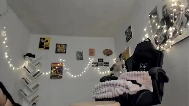 Image 4 of yury_sun Stream on Chaturbate on 27 days ago