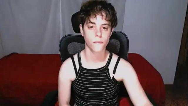 Image 3 of yuyito15 Stream on Chaturbate on 15 days ago