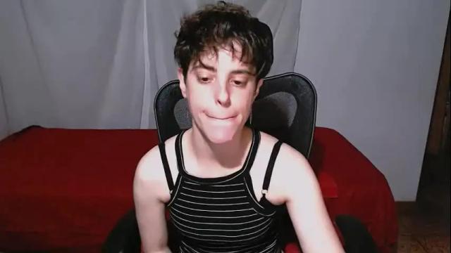 Image 4 of yuyito15 Stream on Chaturbate on 15 days ago