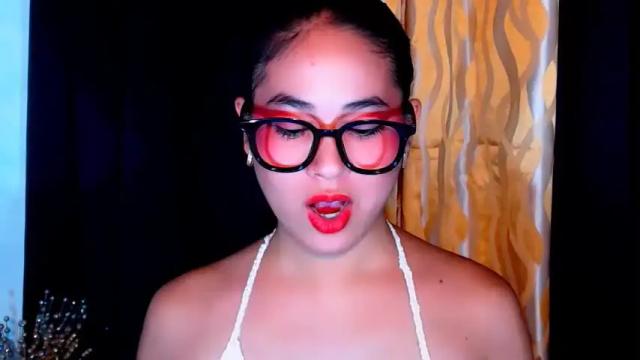 Image 7 of yvannasilva18 Stream on Chaturbate on 21 days ago