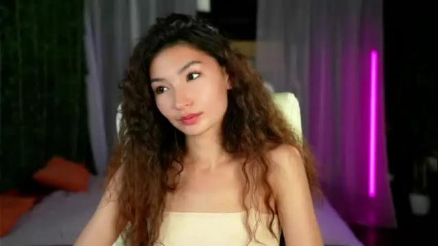 Image 8 of yvetta Stream on Chaturbate on 6 months ago