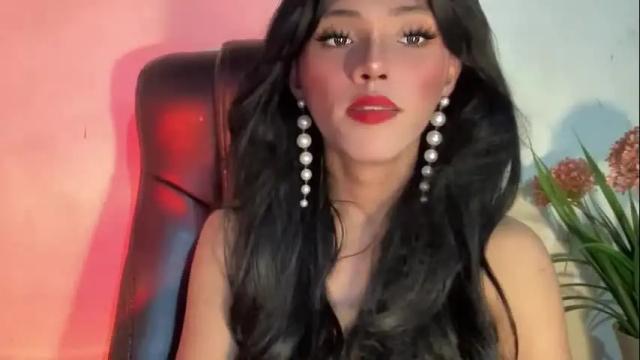Image 7 of yvonne_guidotti Stream on Chaturbate on 15 months ago