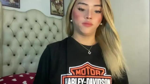 Image 12 of yvonne_guidotti Stream on Chaturbate on 9 days ago