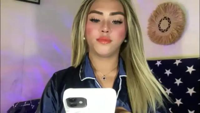 Image 10 of yvonne_guidotti Stream on Chaturbate on 2 months ago