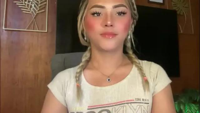 Image 10 of yvonne_guidotti Stream on Chaturbate on 2 months ago