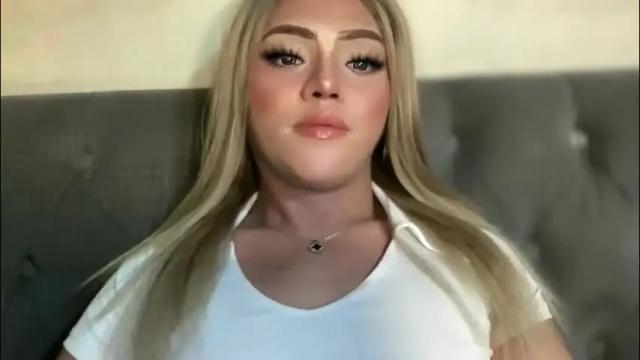 Image 12 of yvonne_guidotti Stream on Chaturbate on 2 months ago