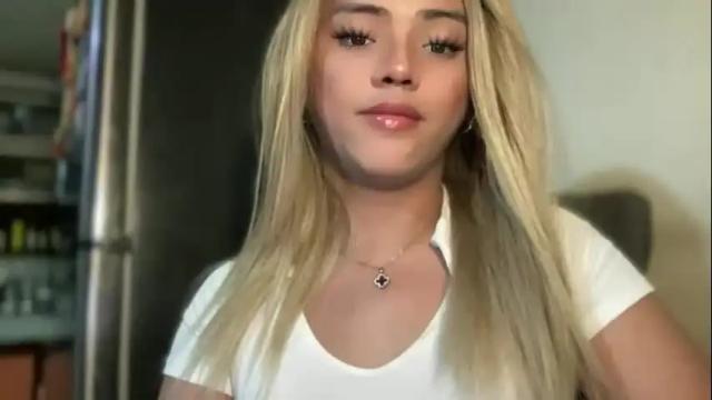 Image 10 of yvonne_guidotti Stream on Chaturbate on 1 month ago