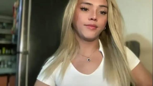 Image 6 of yvonne_guidotti Stream on Chaturbate on 1 month ago