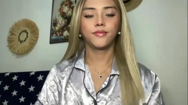 Image 3 of yvonne_guidotti Stream on Chaturbate on 1 month ago