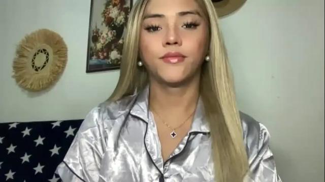 Image 4 of yvonne_guidotti Stream on Chaturbate on 1 month ago