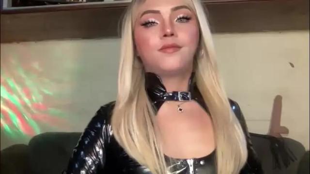 Image 11 of yvonne_guidotti Stream on Chaturbate on 5 days ago