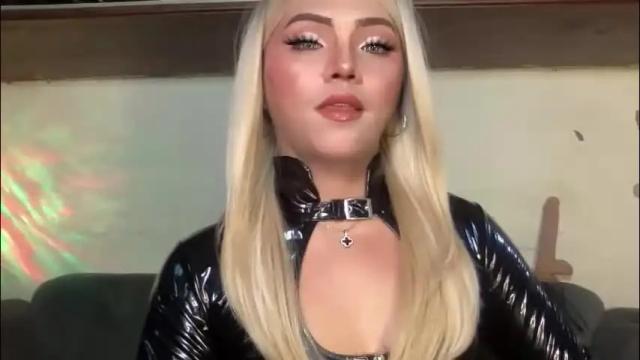 Image 12 of yvonne_guidotti Stream on Chaturbate on 5 days ago