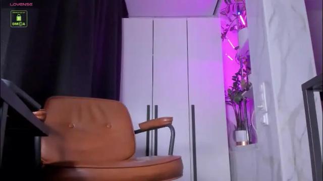 Image 12 of yvonne_miss Stream on Chaturbate on 2 months ago
