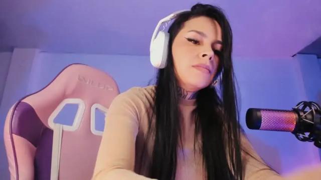 Image 11 of z_e_t_h_a Stream on Chaturbate on 18 months ago