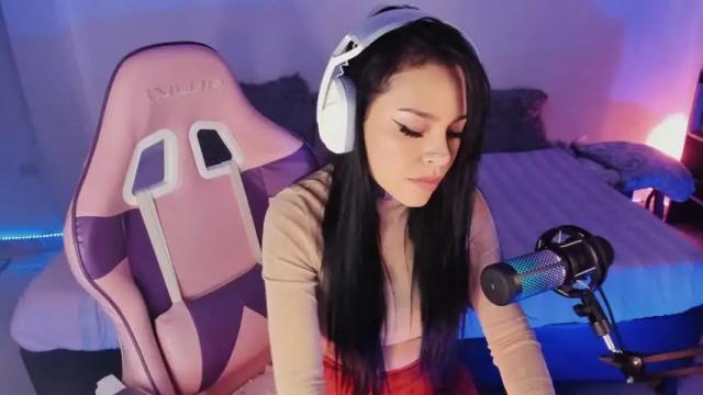 Image 7 of z_e_t_h_a Stream on Chaturbate on 18 months ago