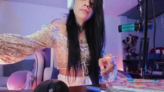 Image 2 of z_e_t_h_a Stream on Chaturbate on 18 months ago