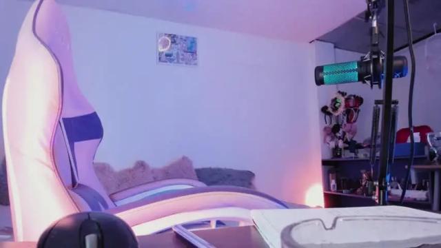 Image 8 of z_e_t_h_a Stream on Chaturbate on 18 months ago