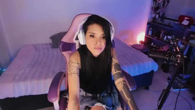 Image 12 of z_e_t_h_a Stream on Chaturbate on 18 months ago