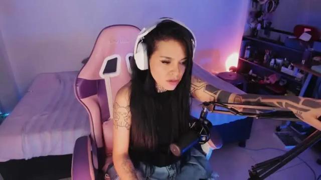 Image 3 of z_e_t_h_a Stream on Chaturbate on 18 months ago