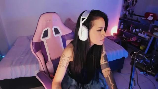 Image 6 of z_e_t_h_a Stream on Chaturbate on 18 months ago