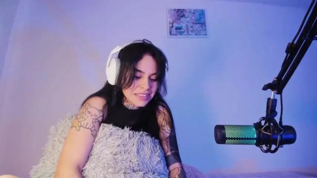 Image 6 of z_e_t_h_a Stream on Chaturbate on 17 months ago