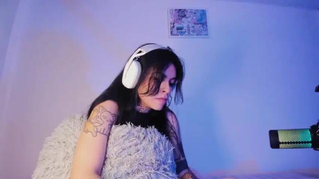 Image 8 of z_e_t_h_a Stream on Chaturbate on 17 months ago