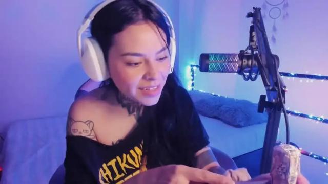 Image 4 of z_e_t_h_a Stream on Chaturbate on 17 months ago