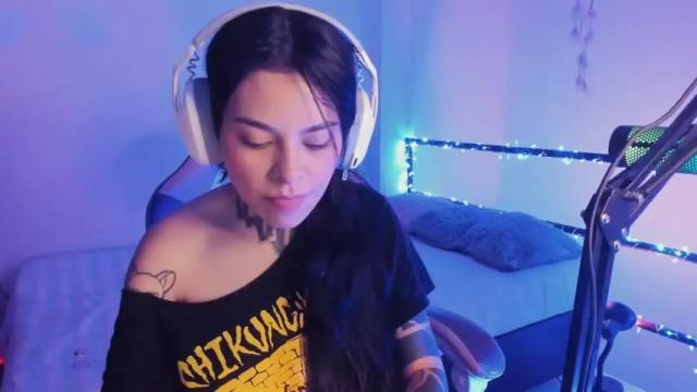 Image 7 of z_e_t_h_a Stream on Chaturbate on 17 months ago