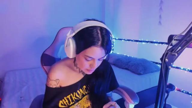 Image 8 of z_e_t_h_a Stream on Chaturbate on 17 months ago