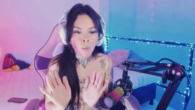 Image 8 of z_e_t_h_a Stream on Chaturbate on 16 months ago