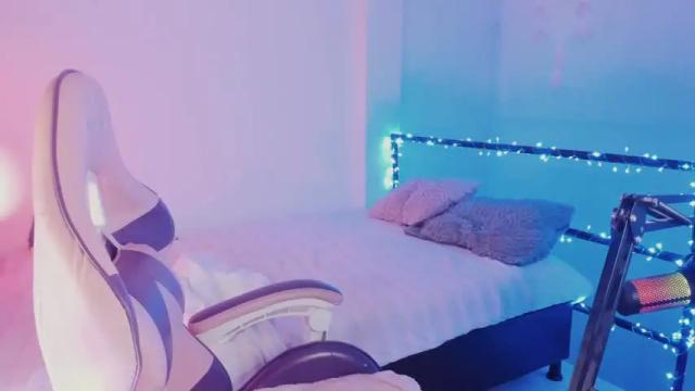 Image 12 of z_e_t_h_a Stream on Chaturbate on 16 months ago