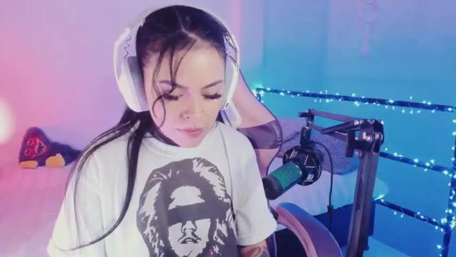 Image 7 of z_e_t_h_a Stream on Chaturbate on 16 months ago
