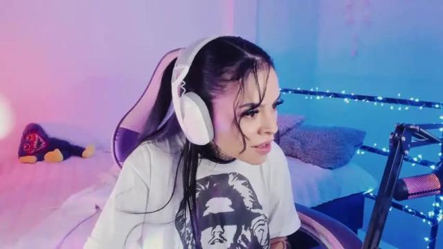 Image 8 of z_e_t_h_a Stream on Chaturbate on 16 months ago