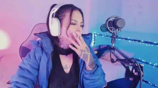 Image 11 of z_e_t_h_a Stream on Chaturbate on 16 months ago