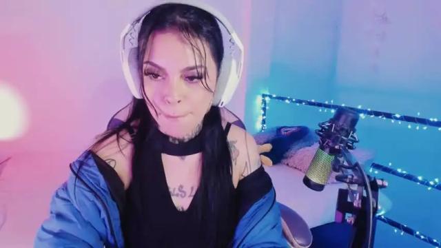 Image 6 of z_e_t_h_a Stream on Chaturbate on 16 months ago