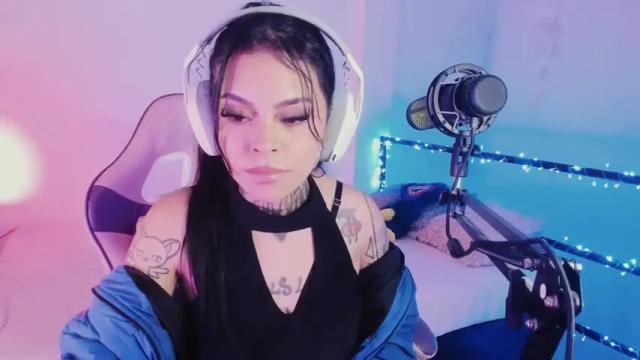 Image 8 of z_e_t_h_a Stream on Chaturbate on 16 months ago