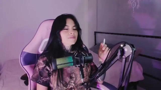 Image 6 of z_e_t_h_a Stream on Chaturbate on 16 months ago